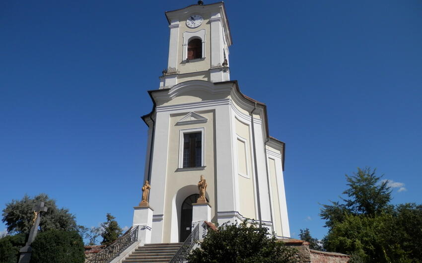 Sanitation and dehumidification of masonry in the church